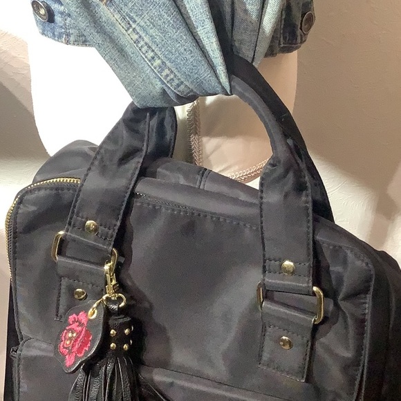 Steve Madden - faux leather floral embroidered tassel backpack or carry tote 🌹 - Picture 4 of 14